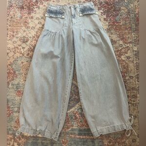 We The Free Lotus Balloon Jeans size 30